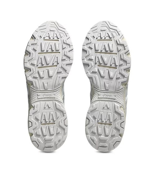 ASICS(アシックス)の「ASICS/アシックス/GEL-NUNOBIKI/1203A882-100(スニーカー・メンズ・ホワイト・23.0cm/23.5cm/25.0cm/27.0cm/25.5cm/26.0cm/27.5cm/28.0cm/24.0cm/24.5cm/26.5cm)」の7枚目の写真