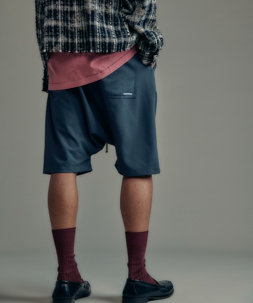 ADAM PATEK(アダムパテック)の「【ADAMPATEK/アダムパテック】ripple sarouel short pants リップルサルエルショートパンツ(その他パンツ・レディース・ブラック/グレー・1/2)」の2枚目の写真