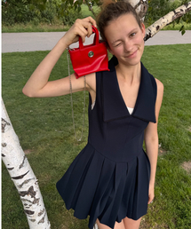 ISAYYERR（アイセイイェール）の「Chibi Bag (red)（ショルダーバッグ）」