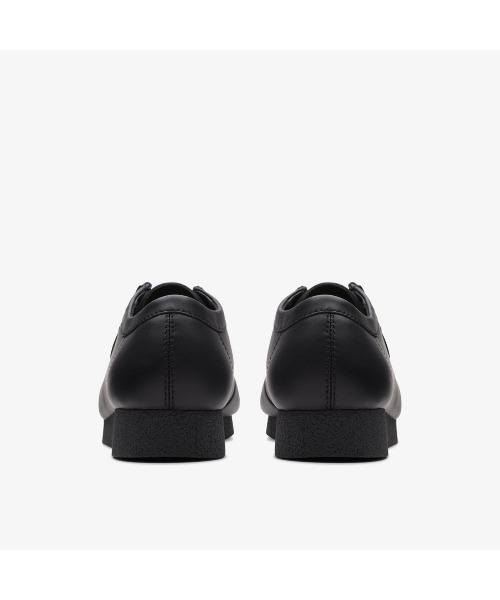 Clarks（クラークス）の「Clarks Wallabeeevo Wp（クラークス ワラビーエヴォウォータープルーフ）（スニーカー・メンズ・ブラック系・22cm/22.5cm/23cm/23.5cm/24cm/24.5cm/28cm/28.5cm/25cm/25.5cm/26cm/27cm/29cm/30cm）」の2枚目の写真