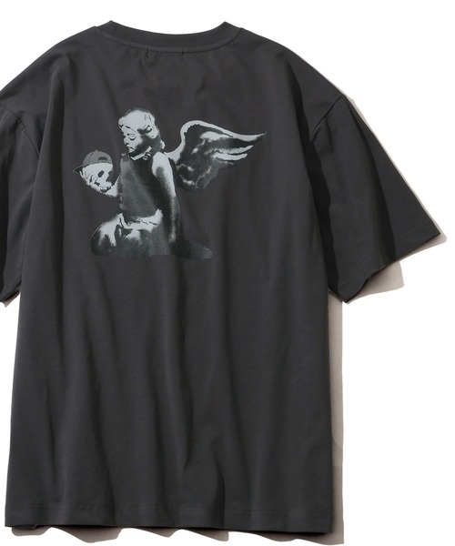 BRANDALISED(ブランダライズド)の「【BRANDALISED/ブランダライズド】冷感天竺 アソート バンクシー アートワークデザイン ショートスリーブTシャツ(Tシャツ/カットソー・メンズ・グレー系2/ブラック系2/グレー系1/ブラック系1/ブラック系3/アイボリー系1/アイボリー系3/アイボリー系2/グレー系3・M/XL/L)」の5枚目の写真