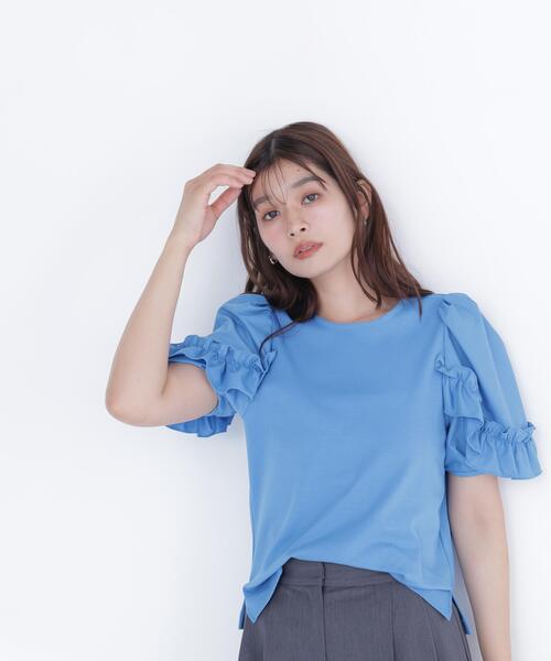 NATURAL BEAUTY BASIC(ナチュラルビューティーベーシック)の「フリルスリーブドッキングカットソー(Tシャツ/カットソー・レディース・ブラック/ブルー/オフホワイト・フリ-)」の1枚目の写真