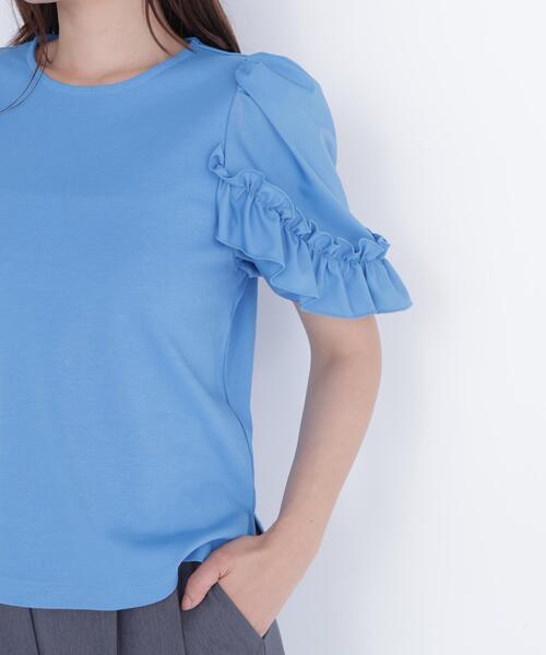 NATURAL BEAUTY BASIC(ナチュラルビューティーベーシック)の「フリルスリーブドッキングカットソー(Tシャツ/カットソー・レディース・ブラック/ブルー/オフホワイト・フリ-)」の4枚目の写真