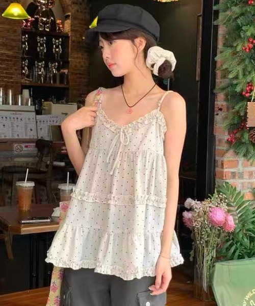 Achic(アシック)の「ギャザーフリルティアードキャミチュニック ヘアゴム付きでお得(キャミソール・レディース・ダークグレー/ピンク/アイボリー・M)」の21枚目の写真