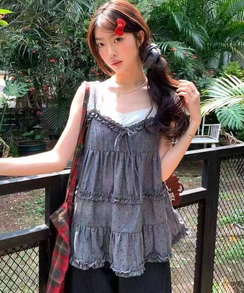 Achic(アシック)の「ギャザーフリルティアードキャミチュニック ヘアゴム付きでお得(キャミソール・レディース・ダークグレー/ピンク/アイボリー・M)」の10枚目の写真