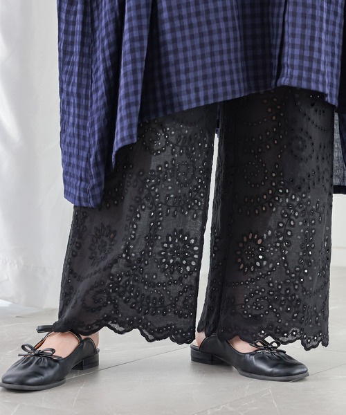 n'OrLABEL(ノアールレーベル)の「『裾スカラップレースペチパンツ』(その他パンツ・レディース・ブラック/オフホワイト・1/2)」の10枚目の写真