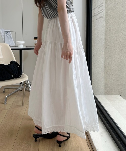 Ada.(エイダ)の「裾レーストリミング 切替 ギャザー ロング スカート(スカート・レディース・ブルー/ブラック/ホワイト・FREE)」の8枚目の写真