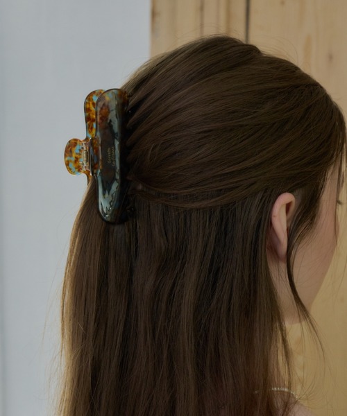 GIUNON(ジウノン)の「wide square vance clip / ワイドスクエアバンスクリップ(バレッタ/ヘアクリップ・レディース・ベージュ/ブラウン/クリーム/アイボリー/グリーン・FREE)」の18枚目の写真