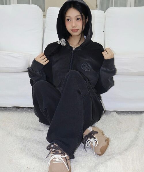 Wacky WiLLy(ワッキーウィリー)の「デニムライクフードジップアップブラック(パーカー・レディース・その他・SMALL/MEDIUM/LARGE)」の6枚目の写真