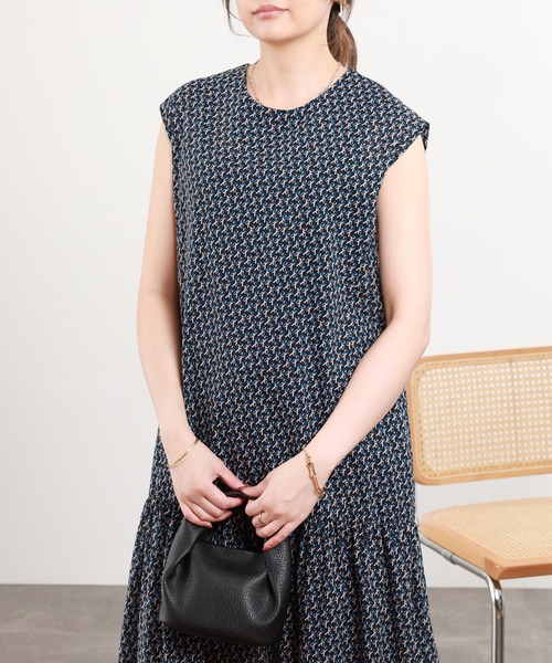 Anna Nicola(アンナニコラ)の「Anna Nicola 綿ローン幾何学柄プリントワンピース ノースリーブ(ワンピース・レディース・イエロー/グリーン/ブルー・38)」の3枚目の写真