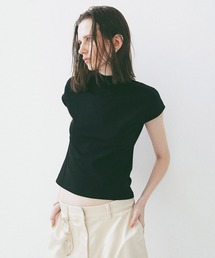 UP NECK COMPACT TOPS