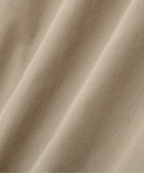 MHL.(エムエイチエル)の「FINE COMPACT COTTON POPLIN(その他パンツ・レディース・ネイビー/ベージュ・3/2/1/0)」の5枚目の写真