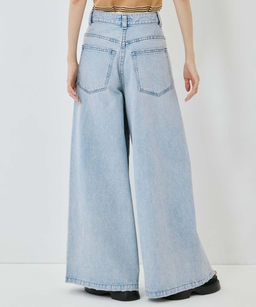 STUDIOUS(ステュディオス)の「【STUDIOUS/ステュディオス】Bleached Baggy Jeans/ブリーチバギージーンズ/ウォッシャブル/くびれ効果/サイズ調整可(デニムパンツ・レディース・ダークインディゴブルー/ブラック・1/2)」の14枚目の写真