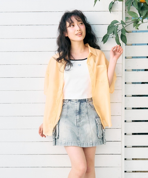 LOVETOXIC(ラブトキシック)の「【接触冷感】シアールーズ半袖シャツ(シャツ/ブラウス・キッズ・オフホワイト/ライトグリーン/オレンジ・M:150cm/S:140cm/L:160cm/130cm)」の3枚目の写真