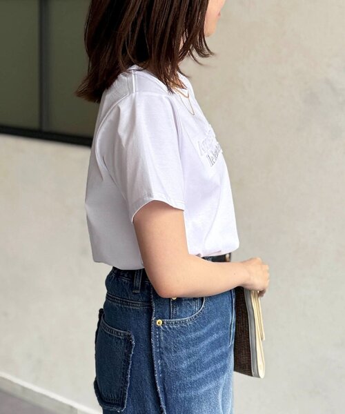Chez toi（シェトワ）の「エンボスロゴT（Tシャツ/カットソー・レディース・グレイッシュベージュ/オフホワイト/チャコールグレー/イエロー・FREE）」の7枚目の写真