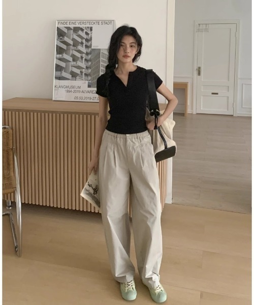 Ritzy(リッツィー)の「ヘンリーネック 半袖 T シャツ(Tシャツ/カットソー・レディース・グレー/ブラック・M/S/L)」の9枚目の写真