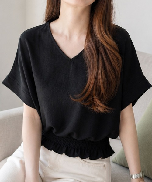 Amulet(アミュレット)の「自然にスタイルアップ見えするシルエット ウエストシャーリングVネックカットソー(Tシャツ/カットソー・レディース・レッド/グリーン/キャメル/ホワイト/ブラック/グレー/ネイビー/ベージュ・FREE)」の10枚目の写真