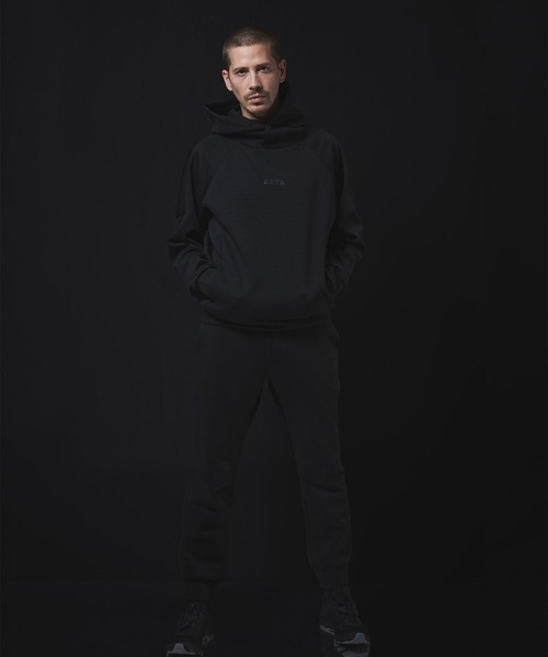 ARTA TRAINING WEAR AIR KNIT PULLOVER HOODIE — тренировочная худи из воздушного трикотажа
