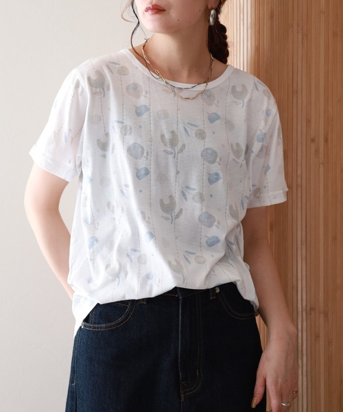 Emago（イマゴ）の「EMAGO 花ｵﾊﾟｰﾙﾌﾟﾘﾝﾄﾚｷﾞｭﾗｰT 半袖（Tシャツ/カットソー・レディース・ホワイト・FREE）」の4枚目の写真
