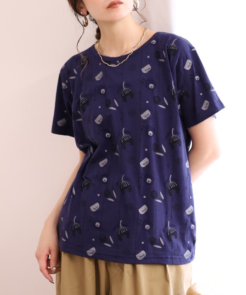 Emago（イマゴ）の「EMAGO 花ｵﾊﾟｰﾙﾌﾟﾘﾝﾄﾚｷﾞｭﾗｰT 半袖（Tシャツ/カットソー・レディース・ホワイト・FREE）」の11枚目の写真
