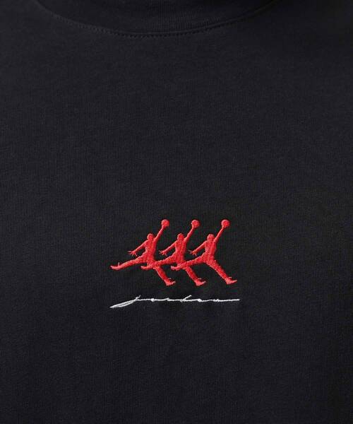 JORDAN BRAND(ジョーダンブランド)の「ジョーダン フライト メンズ オーバーサイズド グラフィック Tシャツ / Jordan Flight Men's Oversized Graphic T-Shirt IF3133-010 Black(Tシャツ/カットソー・メンズ・ブラック・XS/XL/S/M/L/2XL)」の5枚目の写真