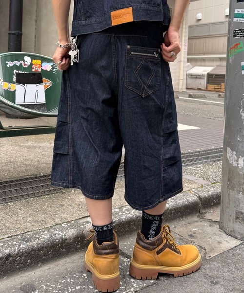 ADAMASTE(アダマスト)の「Western 3panel Buggy Denim Short - ウエスタン3パネルバギーデニムショーツ(デニムパンツ・メンズ・ブラック/インディゴブルー・SMALL/MEDIUM/LARGE)」の2枚目の写真