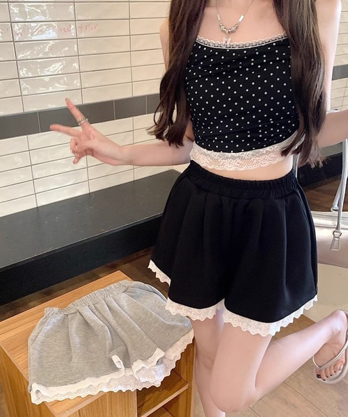 BENDER TOKYO(ベンダートウキョウ)の「\360度どこから見ても可愛い/ 裾レース レイヤード風 ワイドショートパンツ(スウェットパンツ・レディース・グレー/ブラック・FREE)」の4枚目の写真