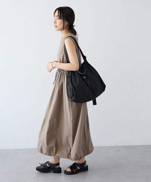 CRAFT STANDARD BOUTIQUE(クラフトスタンダードブティック)の「【吸水速乾】シアサッカーノースリーブワンピース(ワンピース・レディース・グレイッシュベージュ/ブラウン/ブラック・FREE)」の13枚目の写真
