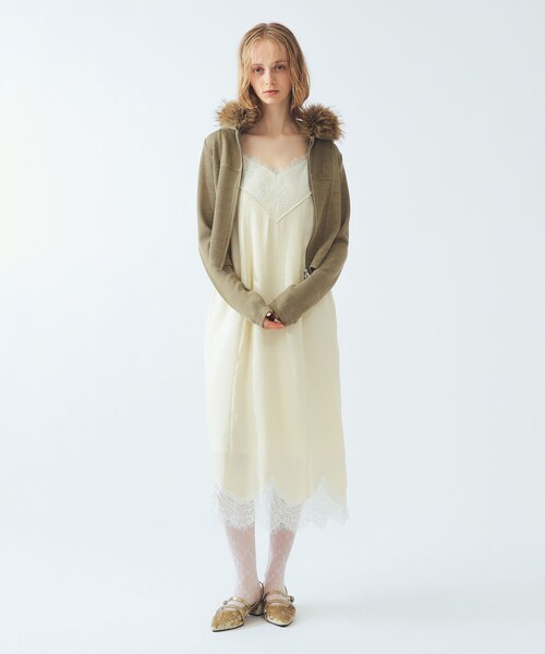 Ray BEAMS(レイビームス)の「レース 切り替え Vネック キャミ ワンピース(ワンピース・レディース・ホワイト系その他6/ブラック・1/0)」の1枚目の写真