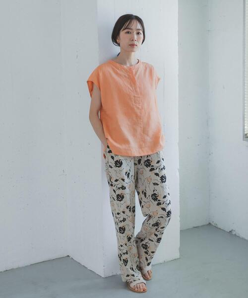 URBAN RESEARCH DOORS(アーバンリサーチドアーズ)の「リネンスキッパーフレンチブラウス|フレンチスリーブ/麻/涼しい/オンオフ(シャツ/ブラウス・レディース・ネイビー/オレンジ系その他/ブルー/オフホワイト・FREE)」の12枚目の写真