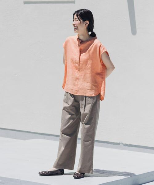 URBAN RESEARCH DOORS(アーバンリサーチドアーズ)の「リネンスキッパーフレンチブラウス|フレンチスリーブ/麻/涼しい/オンオフ(シャツ/ブラウス・レディース・ネイビー/オレンジ系その他/ブルー/オフホワイト・FREE)」の7枚目の写真