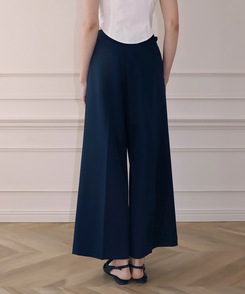 mieya mieya(ミーヤミーヤ)の「【mieya mieya】MINI FRILL WIDE-LEG PT/ミニフリルワイドレッグパンツ(スラックス・レディース・ネイビー/グレー/グレイッシュベージュ・SMALL/MEDIUM)」の8枚目の写真