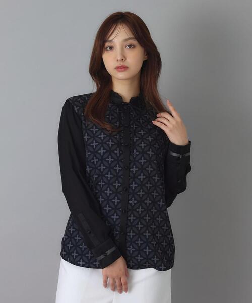 DRESSTERIOR(ドレステリア)の「オーバーラップサークル フリルカラーボウタイブラウス(シャツ/ブラウス・レディース・ブラック系・34/38/36)」の6枚目の写真