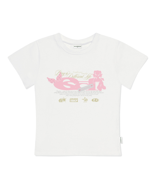 ESCAPEFROM(エスケープフロム)の「エンジェルコスプレガール ESCFロゴコラージュプリントスリムフィット半袖Tシャツアイボリー(Tシャツ/カットソー・レディース・その他・LARGE/MEDIUM)」の1枚目の写真