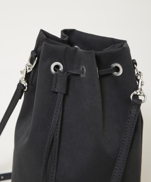 ITTI(イッチ)の「ITTI/別注 DRAWSTRING POUCH / ミリクロス(ショルダーバッグ・メンズ・ブラック・FREE)」の2枚目の写真