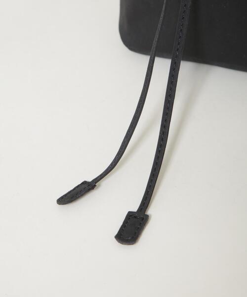 ITTI(イッチ)の「ITTI/別注 DRAWSTRING POUCH / ミリクロス(ショルダーバッグ・メンズ・ブラック・FREE)」の4枚目の写真