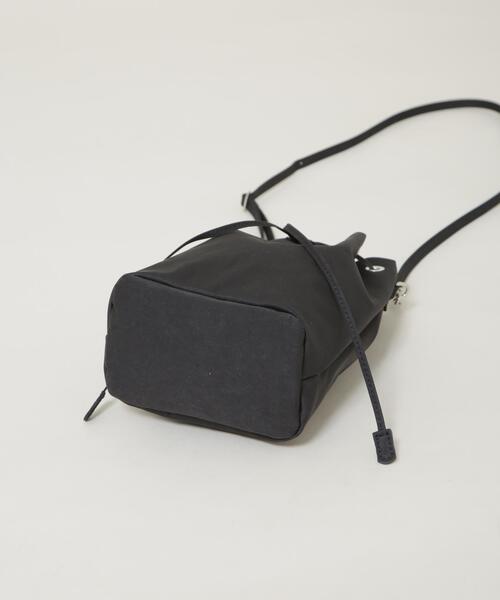 ITTI(イッチ)の「ITTI/別注 DRAWSTRING POUCH / ミリクロス(ショルダーバッグ・メンズ・ブラック・FREE)」の7枚目の写真