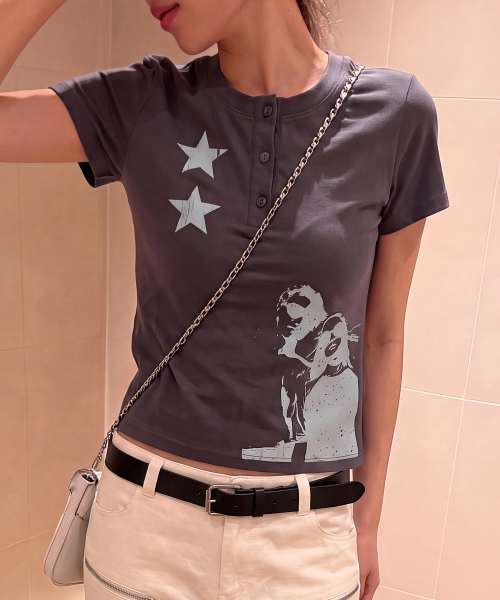 GRAVER（グレーバー）の「[ユニセックス]STAR2 ヘンリーネック半袖Tシャツ 2色（Tシャツ/カットソー・レディース・Beige/チャコールグレー・MEDIUM/LARGE）」の5枚目の写真