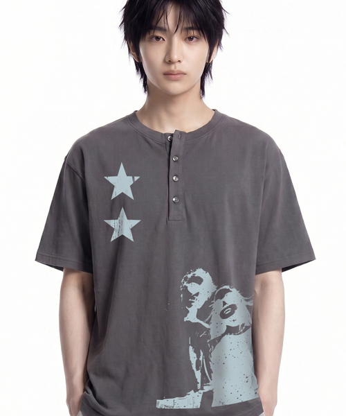 GRAVER（グレーバー）の「[ユニセックス]STAR2 ヘンリーネック半袖Tシャツ 2色（Tシャツ/カットソー・レディース・Beige/チャコールグレー・MEDIUM/LARGE）」の11枚目の写真