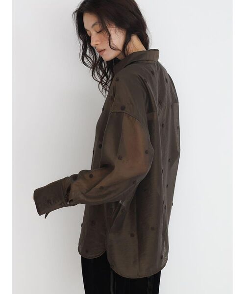 FIKA.(フィーカ)の「Sheer dot shirt(シャツ/ブラウス・レディース・ブラウン/ブラック・MEDIUM)」の4枚目の写真