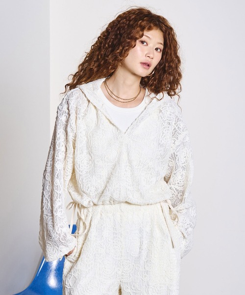 ROSE BUD（ローズバッド）の「MOLE LACE HOODIE（Tシャツ/カットソー・レディース・ブラック/ホワイト・ONE SIZE）」の3枚目の写真