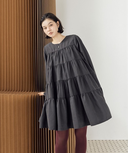 en CAnAF(エンカナフ)の「【一枚でおしゃれが完成◎】ピーチスキンティアードチュニックワンピース(ワンピース・レディース・ブラック/キャメル/チャコールグレー/アイボリー/ブラウン/レッド・フリー/M)」の21枚目の写真