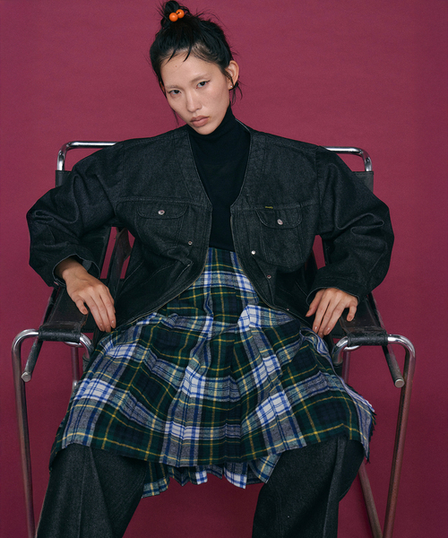 O'NEIL of DUBLIN（オニールオブダブリン）の「O'NEIL OF DUBRIN 別注 FrontPleated FashionLong[SIZE8]：スカート（スカート・レディース・チャコールグレー/レッド/グリーン・8）」の16枚目の写真