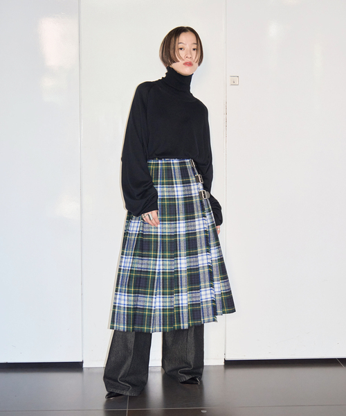 O'NEIL of DUBLIN（オニールオブダブリン）の「O'NEIL OF DUBRIN 別注 FrontPleated FashionLong[SIZE8]：スカート（スカート・レディース・チャコールグレー/レッド/グリーン・8）」の20枚目の写真