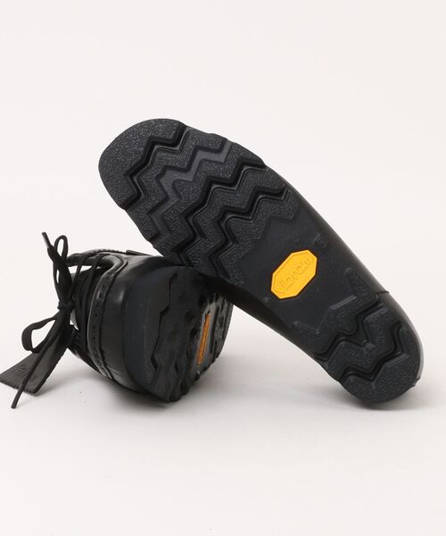 Clarks(クラークス)の「Clarks/クラークス/Wallabee GTX(モカシン/デッキシューズ・レディース・ブラック系その他・5/4.5)」の3枚目の写真