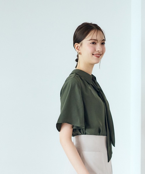 12Twelve Agenda(トゥエルブ アジェンダ)の「撥水Manywaysフレアスリーブブラウス(シャツ/ブラウス・レディース・ピンク/グレイッシュベージュ/カーキ・M)」の12枚目の写真