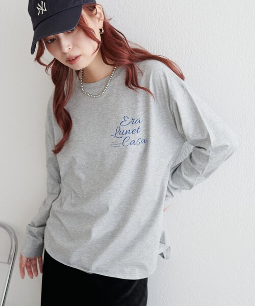 DISCOAT（ディスコート）の「【WEB限定】ゆる袖ロゴプリントロンＴシャツ（Tシャツ/カットソー・レディース・オフホワイト/チャコールグレー/グレー・FREE）」の3枚目の写真