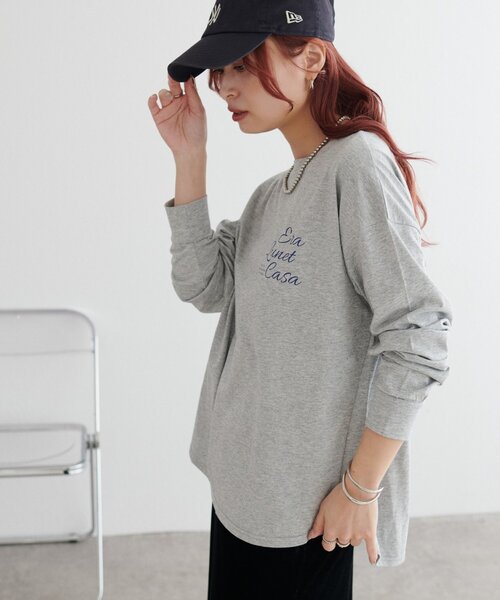 DISCOAT（ディスコート）の「【WEB限定】ゆる袖ロゴプリントロンＴシャツ（Tシャツ/カットソー・レディース・オフホワイト/チャコールグレー/グレー・FREE）」の17枚目の写真