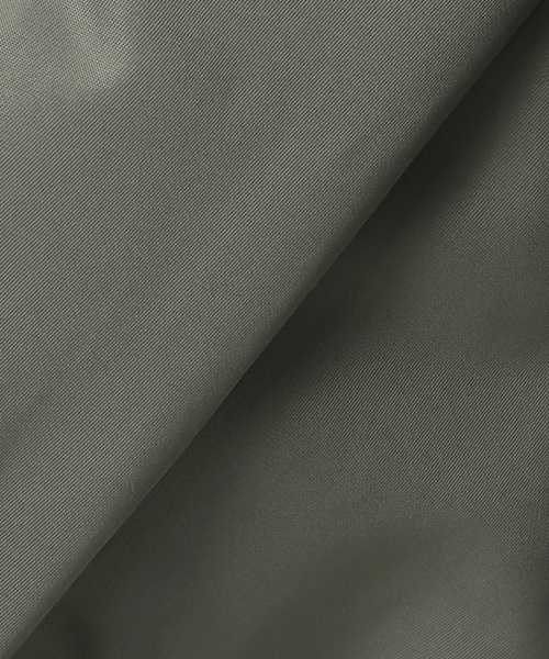 VERMEIL par iena(ヴェルメイユパーイエナ)の「upper hights アッパーハイツ The Surplus Mix ジャケット(MA-1・レディース・オリーブ・X-SMALL/SMALL)」の9枚目の写真