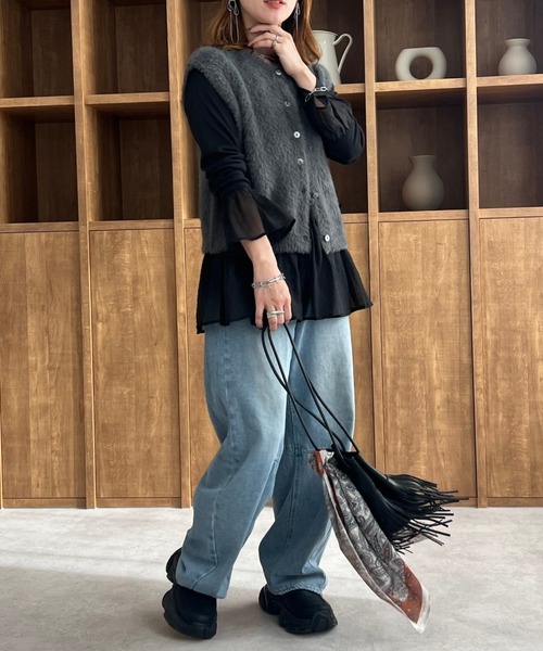 zena（ジェナ）の「シャギーカーディガンベスト（ベスト・レディース・モカ/チャコールグレー・M）」の18枚目の写真